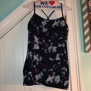 Lululemon flow y tank